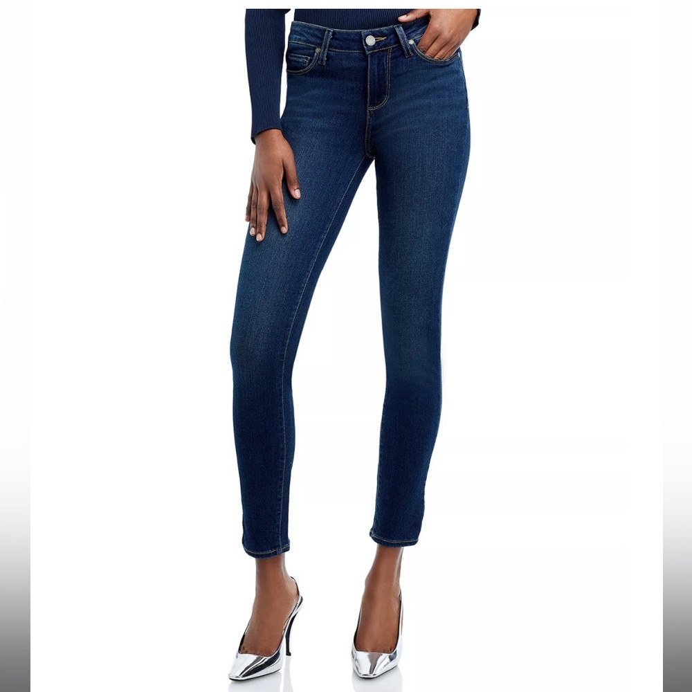 Paige Kylie Crop Mid Rise
